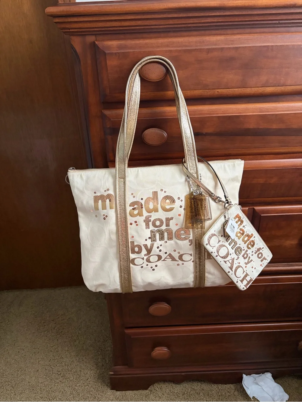 COACH 'Made For Me' White & Gold Tote Bag & Wristlet *READ*